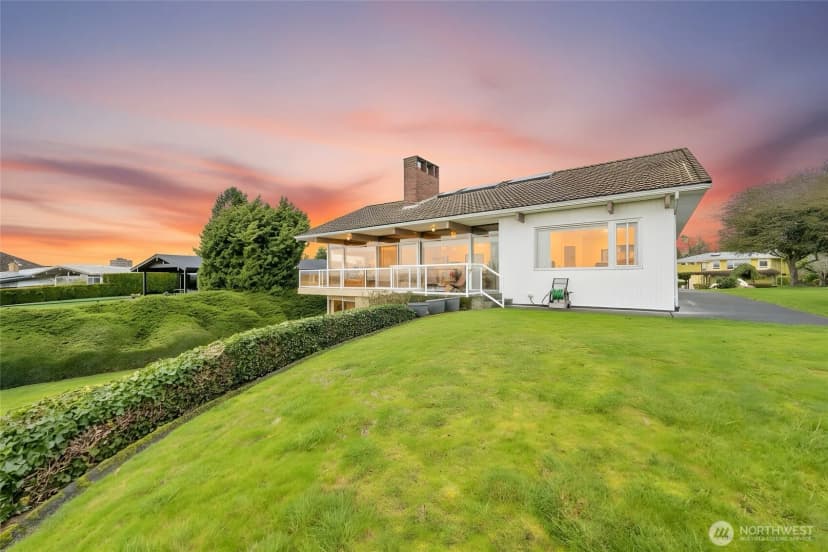 Property photo for 12895 Shorecrest Drive Sw, Seattle photo 38