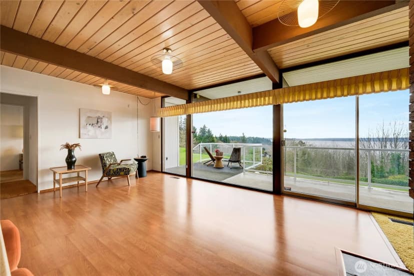 Property photo for 12895 Shorecrest Drive Sw, Seattle photo 10
