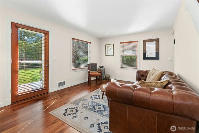 Property photo for 14051 1st Avenue Nw, Seattle photo 4