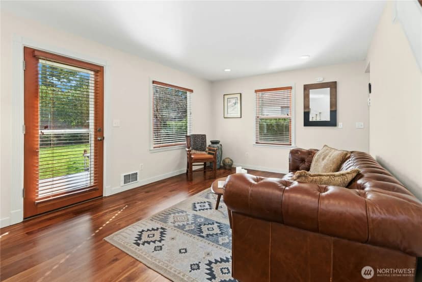 Property photo for 14051 1st Avenue Nw, Seattle photo 4