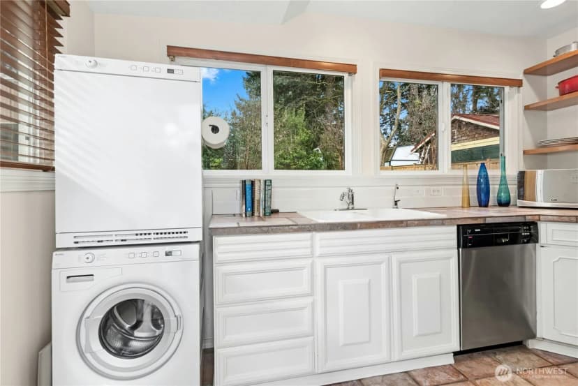 Property photo for 14051 1st Avenue Nw, Seattle photo 10