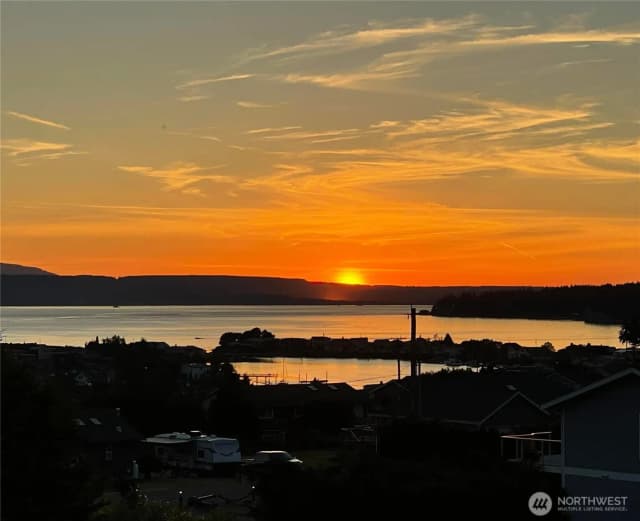 Property photo for 37549 Ne Olympic View Road, Hansville
