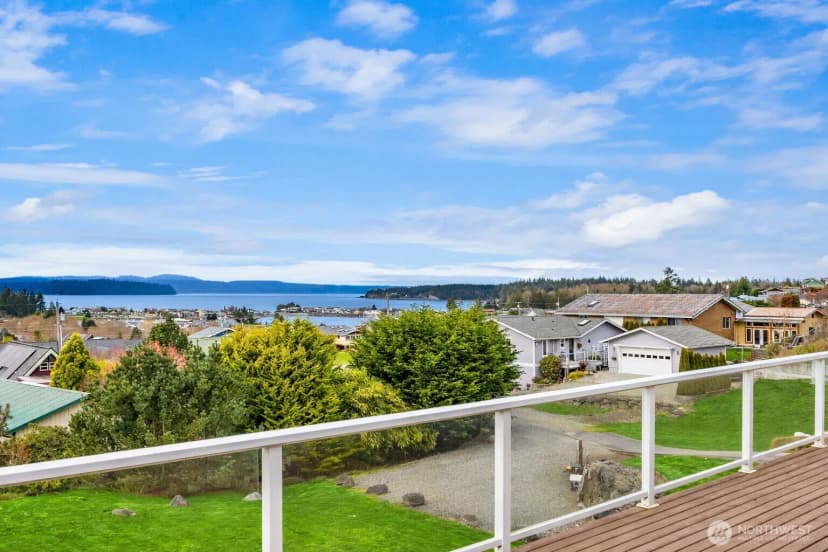 Property photo for 37549 Ne Olympic View Road, Hansville photo 16