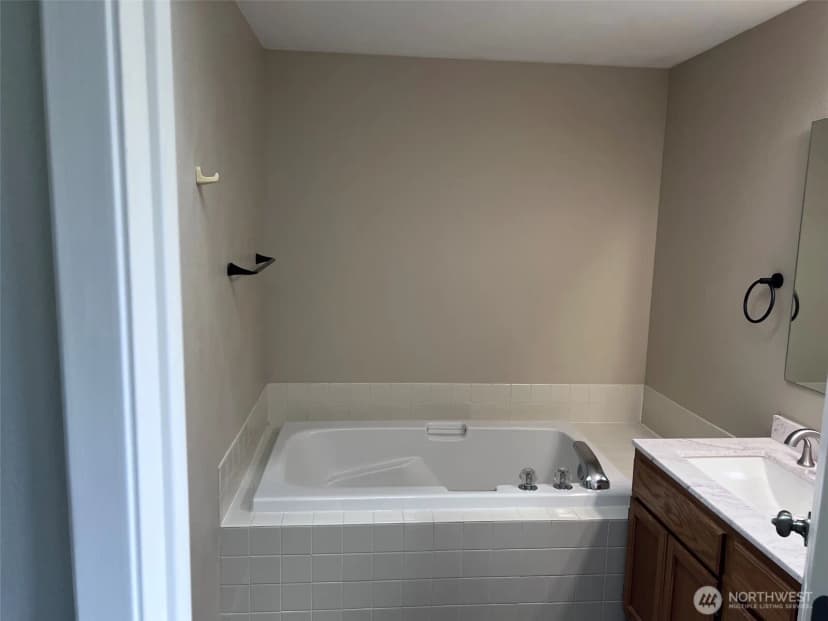 Property photo for 19409 110th Avenue Ct E, Graham photo 24