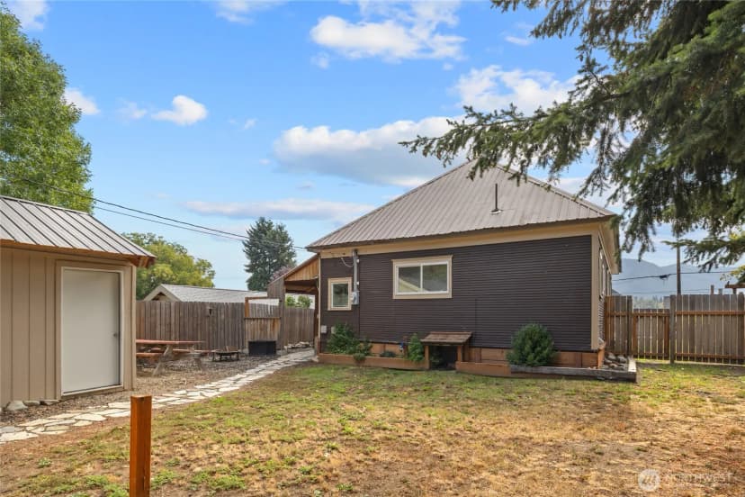Property photo for 110 W 3rd Street, Cle Elum photo 22