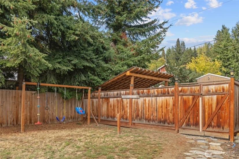 Property photo for 110 W 3rd Street, Cle Elum photo 21