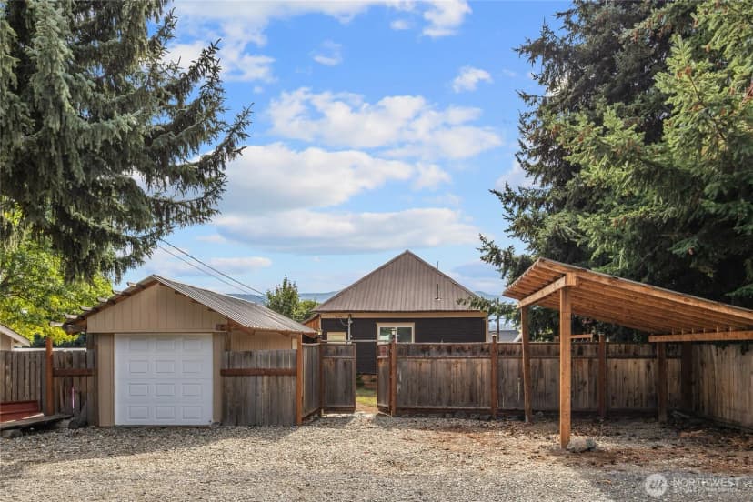 Property photo for 110 W 3rd Street, Cle Elum photo 23
