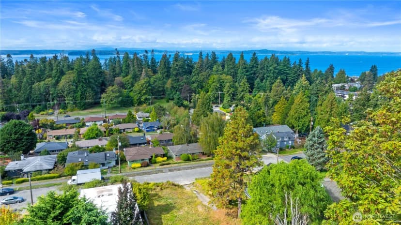 Property photo for 7558 45th Avenue Sw, Seattle photo 8