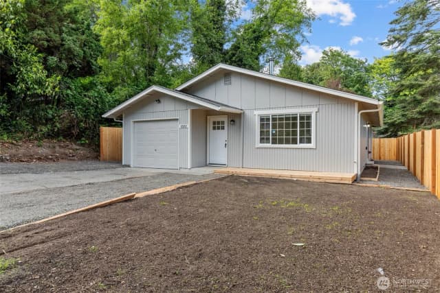 Property photo for 6582 Ne Pear Street, Suquamish