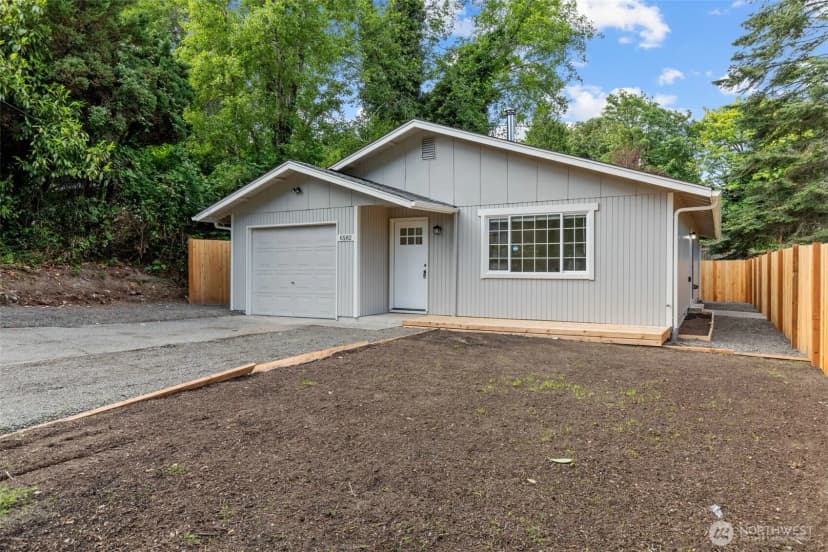 Property photo for 6582 Ne Pear Street, Suquamish