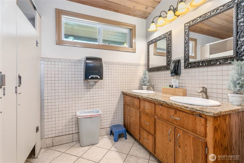 Property photo for 904 Nooksack Avenue, Nooksack photo 35