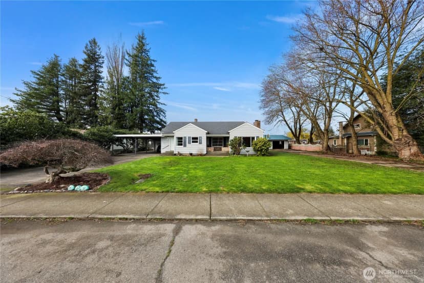 Property photo for 209 Nooksack Avenue, Nooksack photo 3