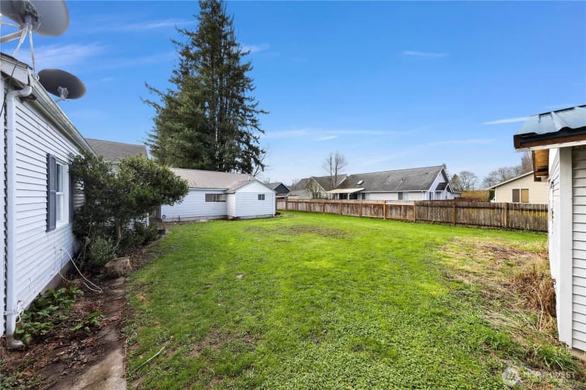 Property photo for 209 Nooksack Avenue, Nooksack photo 37