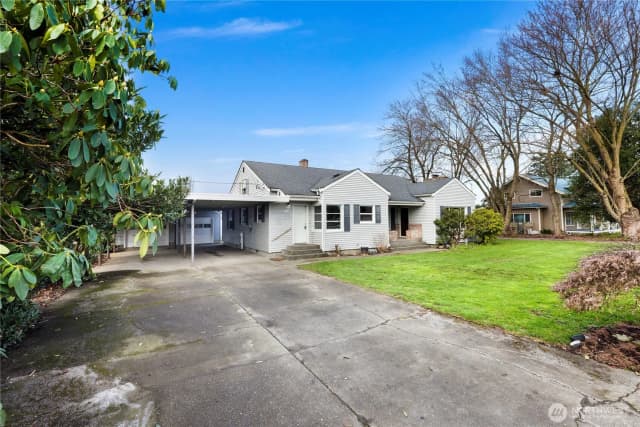 Property photo for 209 Nooksack Avenue, Nooksack photo 4