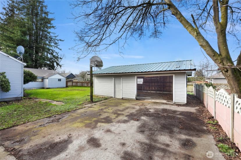 Property photo for 209 Nooksack Avenue, Nooksack photo 38