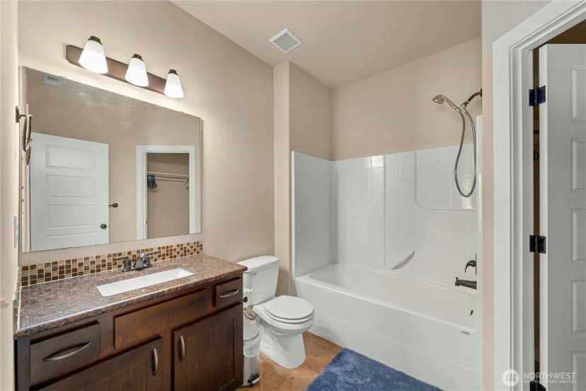 Property photo for 11410 Waller Road E, Tacoma photo 23