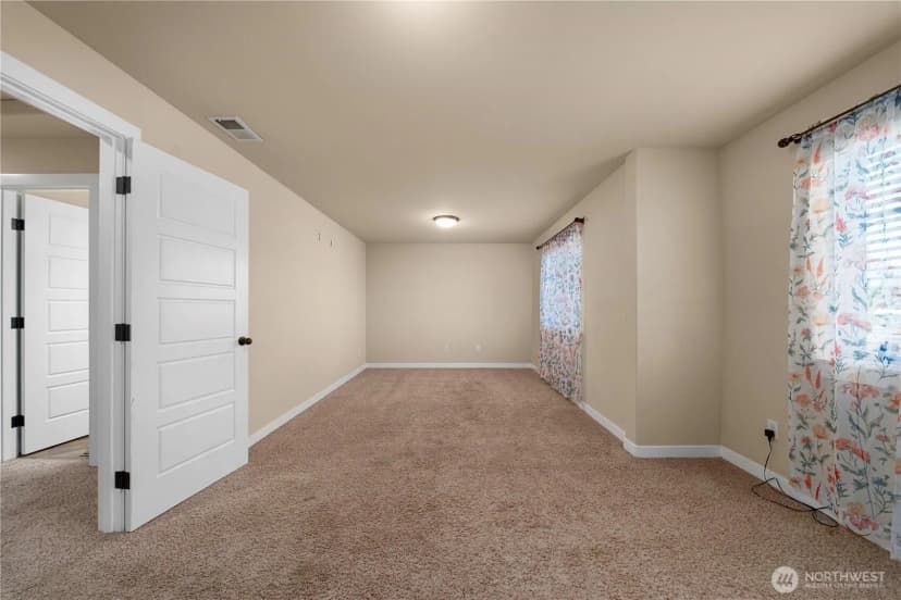 Property photo for 11410 Waller Road E, Tacoma photo 18