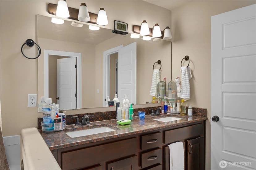 Property photo for 11410 Waller Road E, Tacoma photo 19