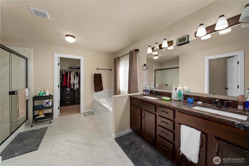 Property photo for 11410 Waller Road E, Tacoma photo 14