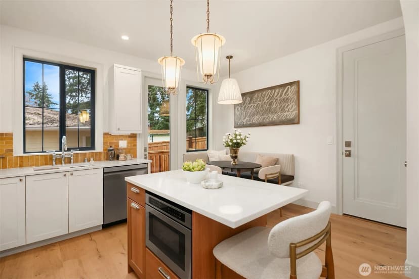 Property photo for 20701 82nd Avenue W #a, Edmonds photo 8