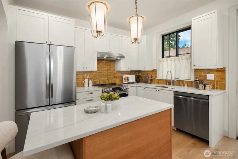 Property photo for 20701 82nd Avenue W #a, Edmonds photo 6