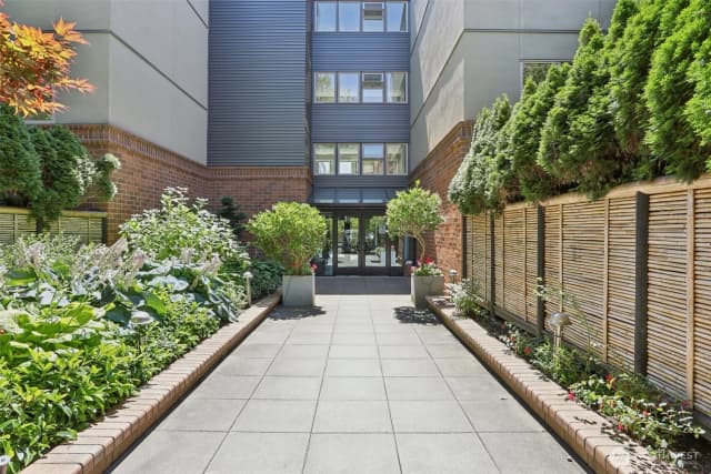 Property photo for 275 W Roy Street #114, Seattle photo 2