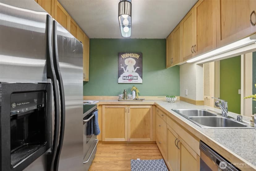 Property photo for 275 W Roy Street #114, Seattle photo 8