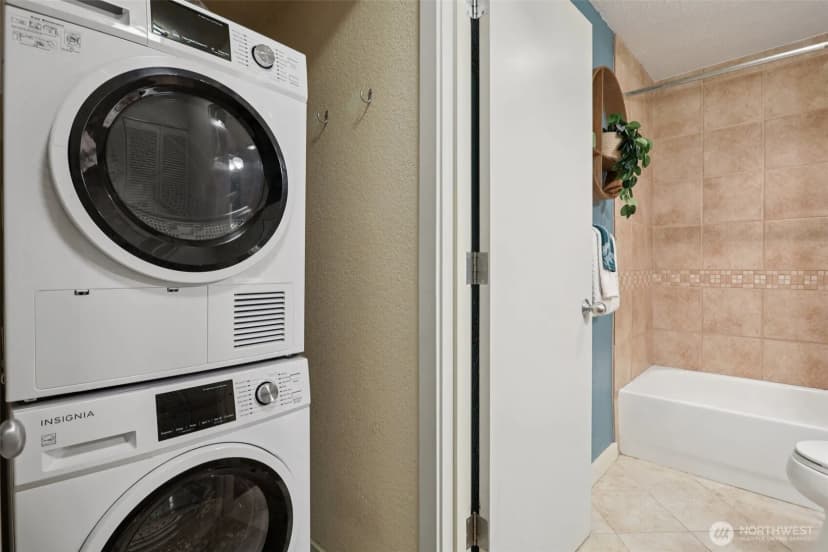 Property photo for 275 W Roy Street #114, Seattle photo 19