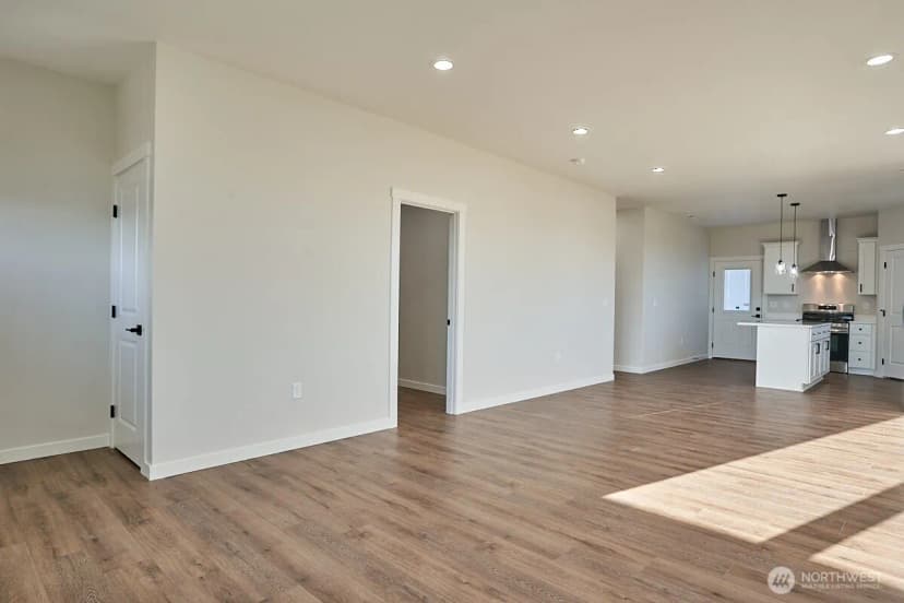 Property photo for 721 S Aster Street, Soap Lake photo 7