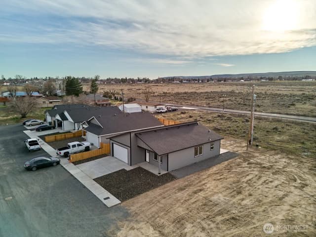 Property photo for 721 S Aster Street, Soap Lake photo 4
