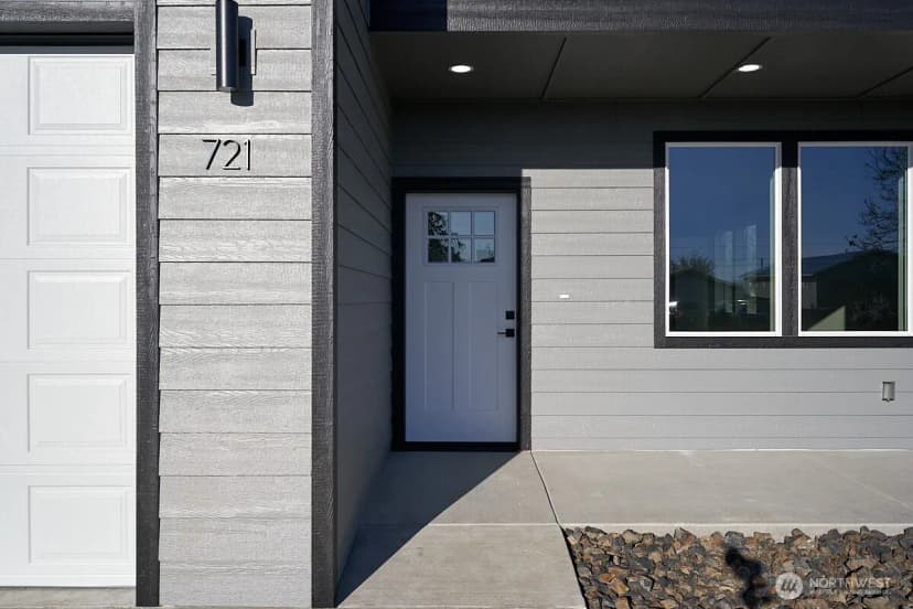 Property photo for 721 S Aster Street, Soap Lake photo 2