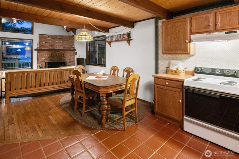 Property photo for 490 Pine Loch Sun Drive, Ronald photo 13