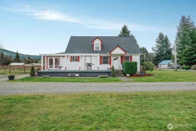 Property photo for 156 Damron Road, Mossyrock