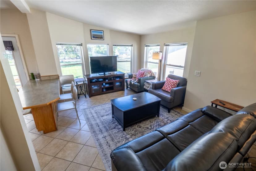 Property photo for 878 Sw Hunter Avenue, Quincy photo 17