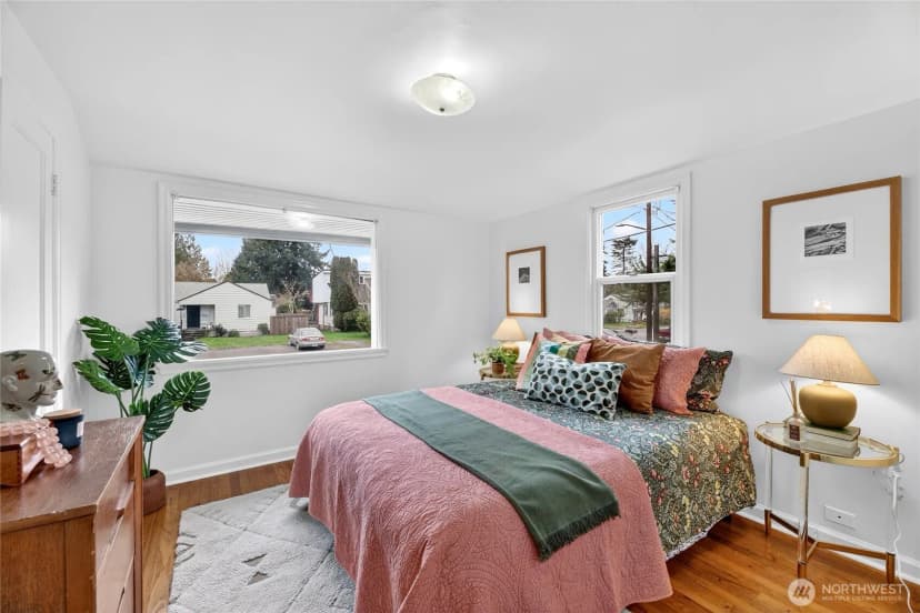 Property photo for 10016 13th Avenue Nw, Seattle photo 16