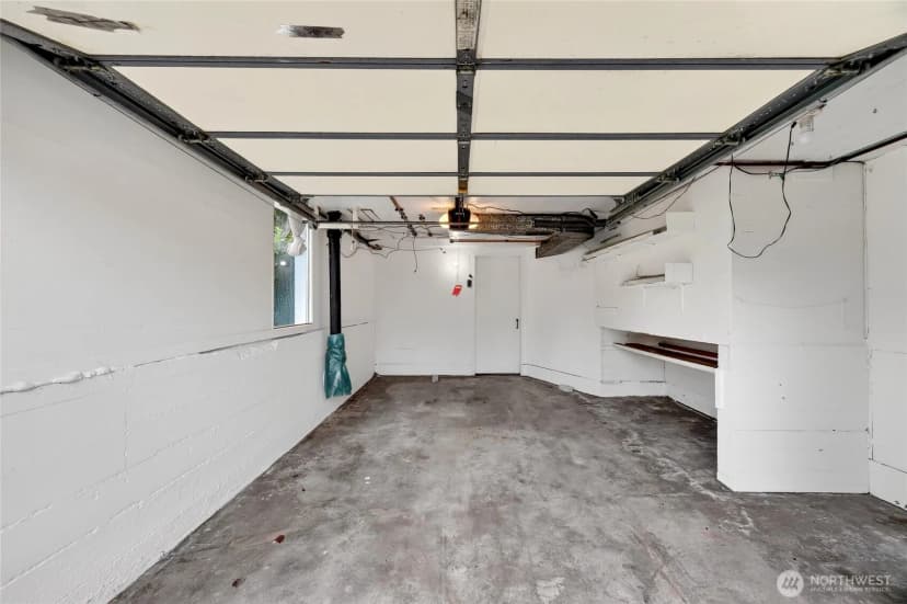 Property photo for 10016 13th Avenue Nw, Seattle photo 19