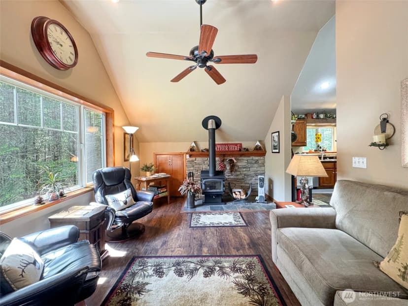 Property photo for 325 Evergreen View Parkway, Port Angeles photo 32