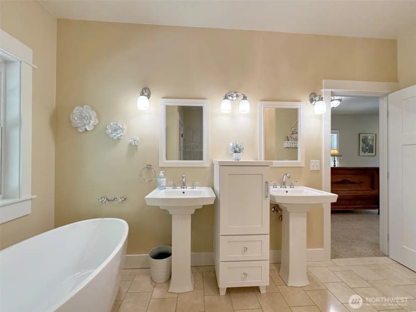 Property photo for 325 Evergreen View Parkway, Port Angeles photo 17