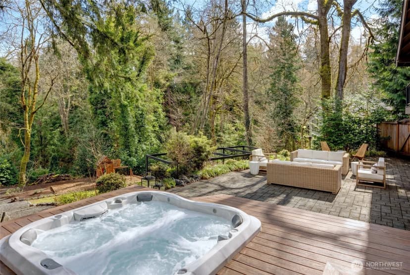 Property photo for 5205 W Mercer Place, Mercer Island photo 18