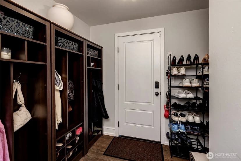 Property photo for 5205 W Mercer Place, Mercer Island photo 17