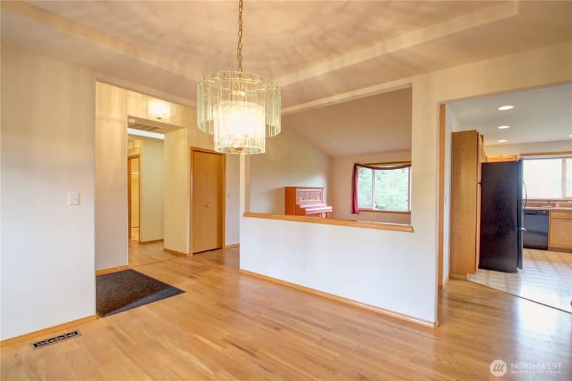 Property photo for 3419 G Avenue, Anacortes photo 7