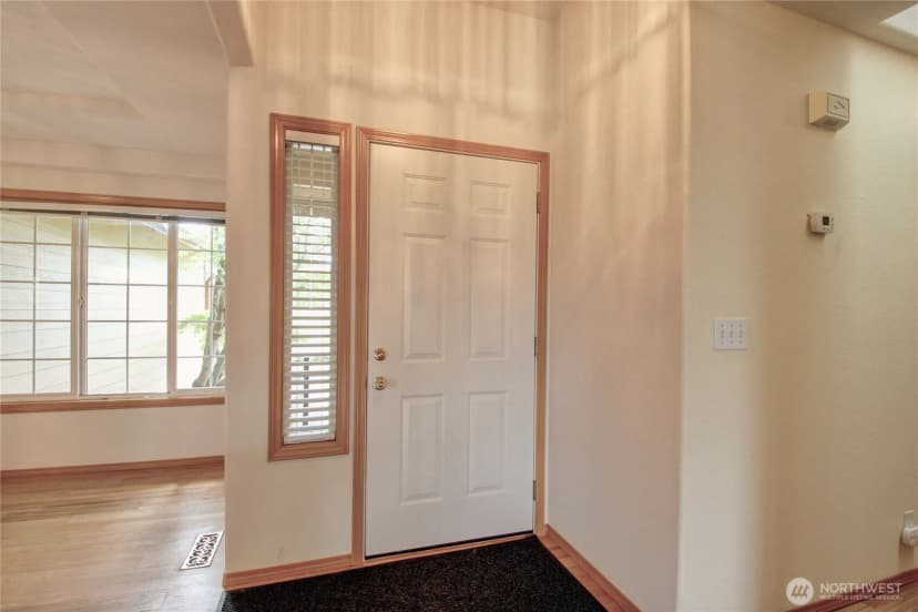 Property photo for 3419 G Avenue, Anacortes photo 4