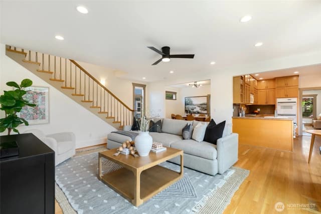Property photo for 1843 41st Avenue E, Seattle photo 5