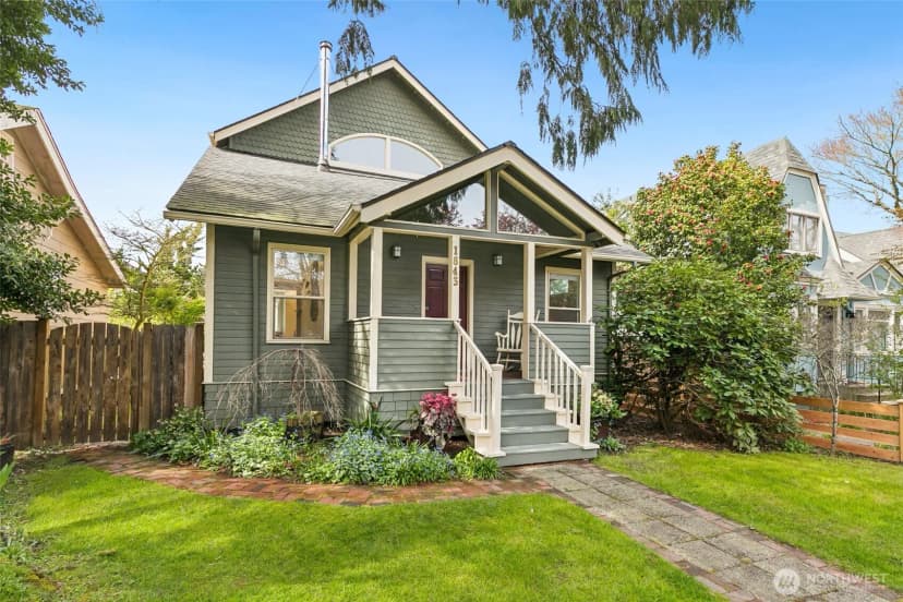 Property photo for 1843 41st Avenue E, Seattle photo 3
