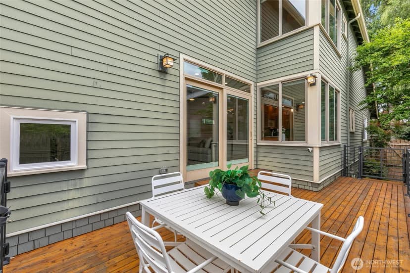 Property photo for 1843 41st Avenue E, Seattle photo 33