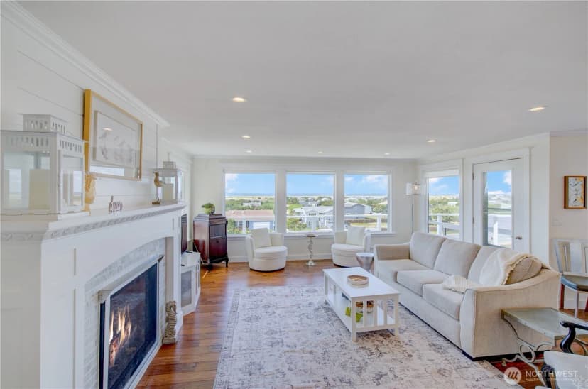 Property photo for 1005 346th Place, Ocean Park photo 3