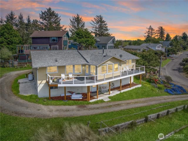 Property photo for 1005 346th Place, Ocean Park