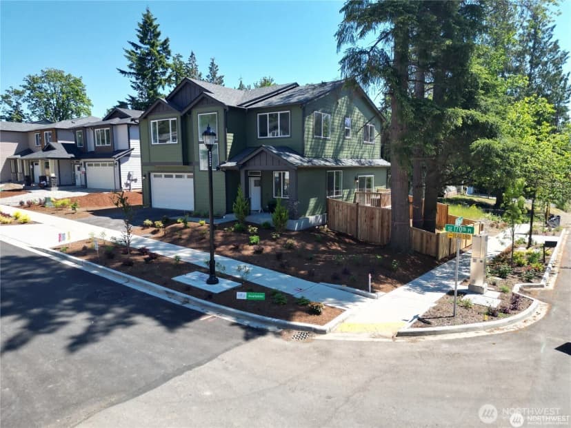 Property photo for 10645 Se 170th Pl, Renton