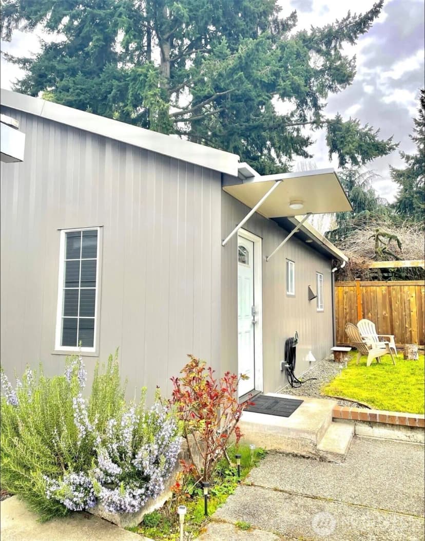 Property photo for 1320 S 131st Place, Burien photo 22