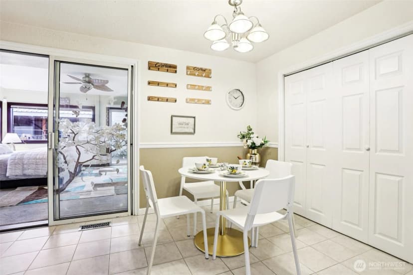 Property photo for 1320 S 131st Place, Burien photo 6